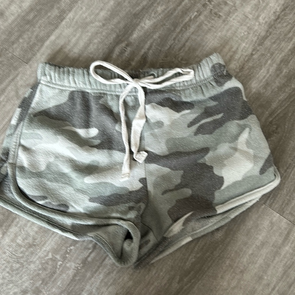 Camo cotton shorts